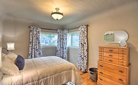 Comfy And Cozy Kalispell Home Walk To Downtown